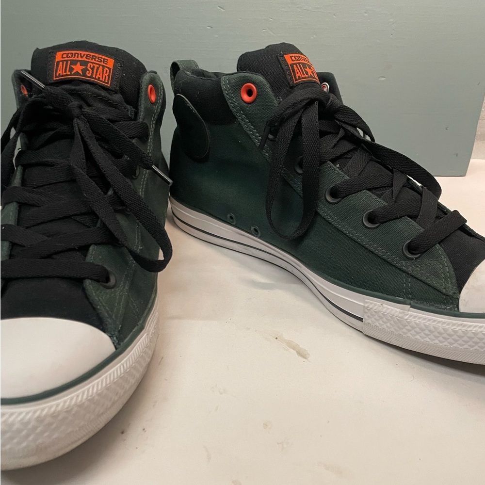 Converse All Star High Top Dark Green & Black with Orange Laces Men’s Size 12